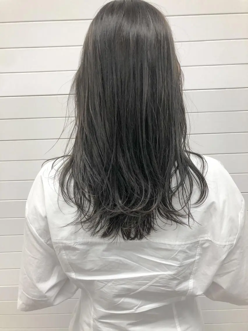 セミロング シンタニナオト /梅田茶屋町のヘアスタイル