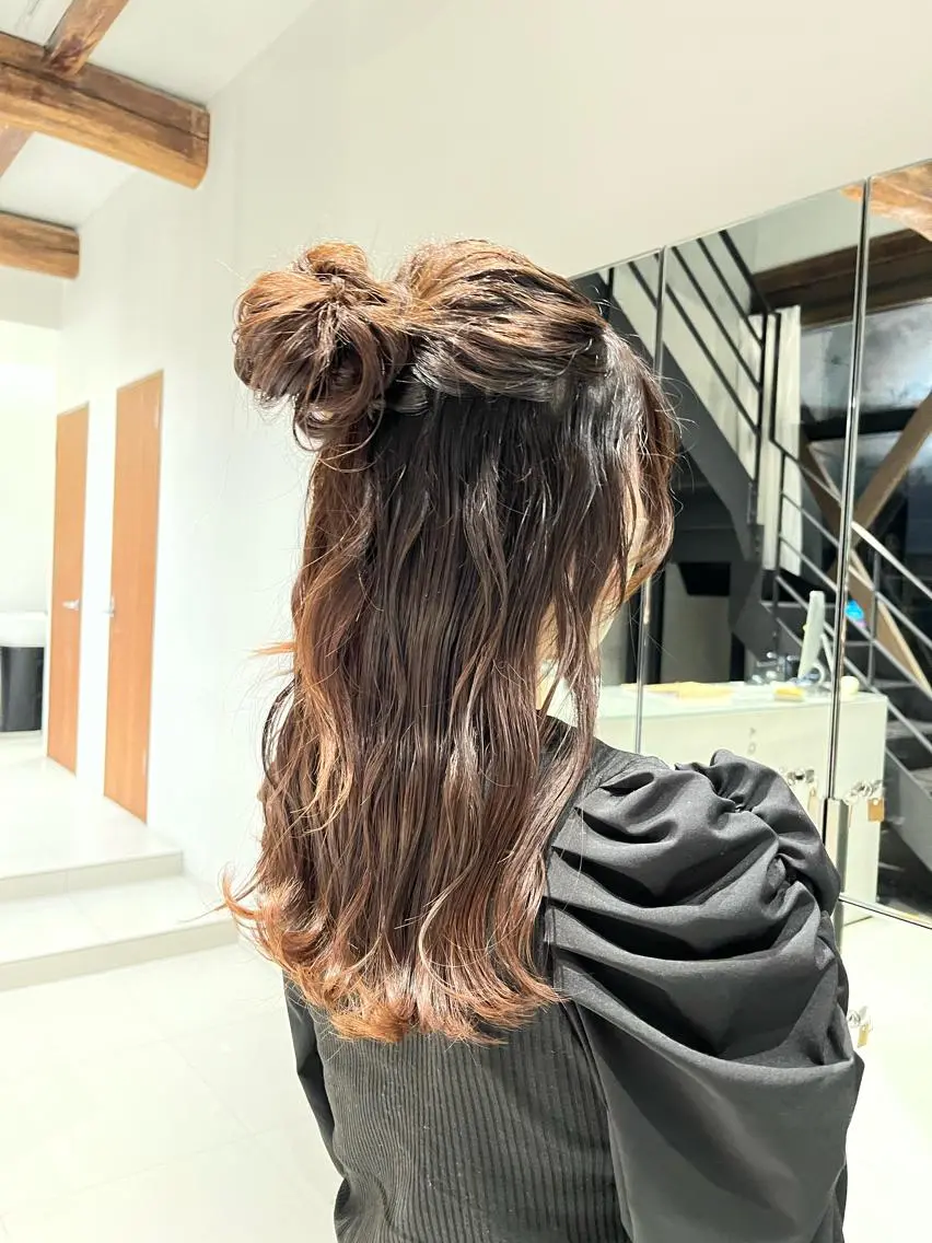 ヘアアレンジ ハーフアップ 林 美優のヘアスタイル
