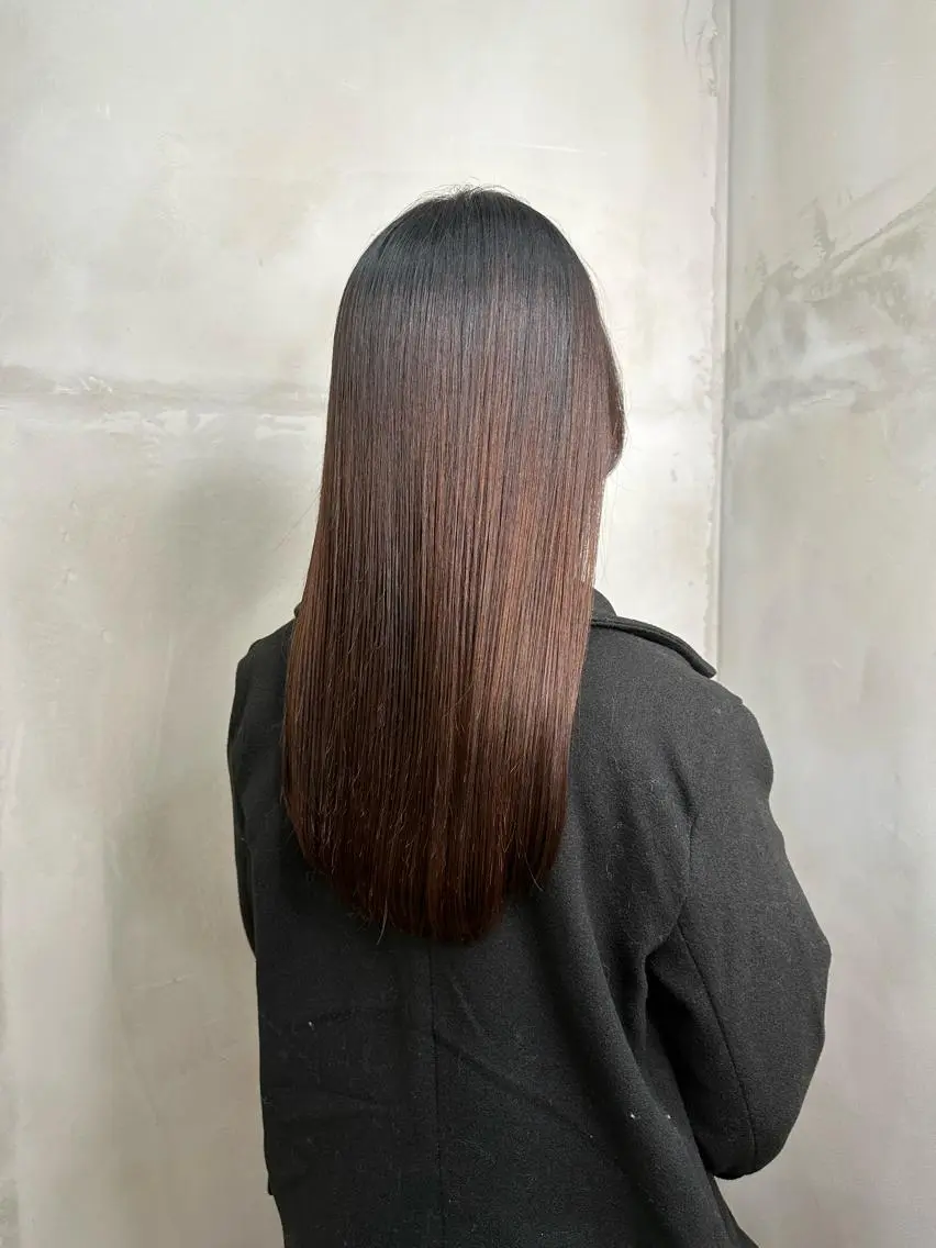 ロング カット 益 佑夏のヘアスタイル