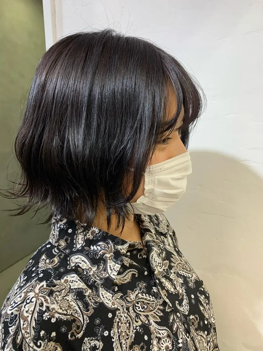 ショート wakana/ 柔らかベージュカラーのヘアスタイル