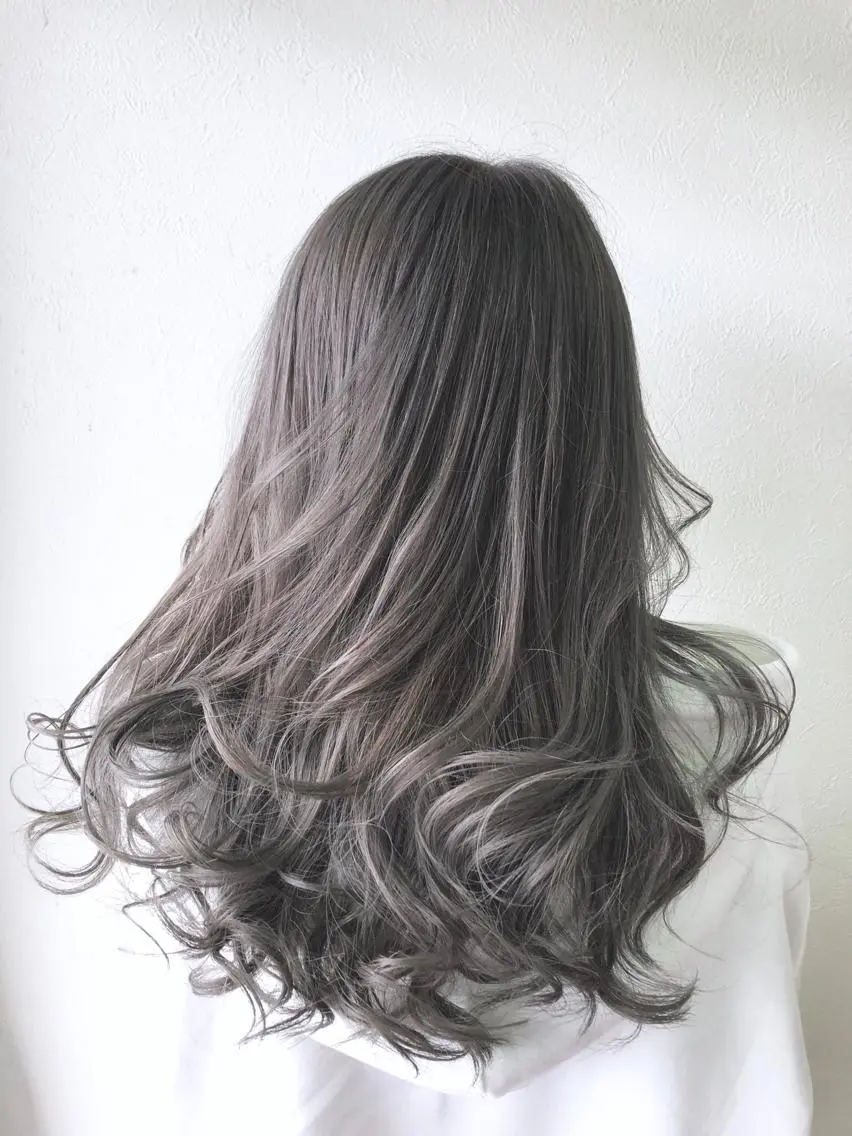 カラー ヘアカラー 最高級エクステ /羽エクステ白石宇由のヘアスタイル