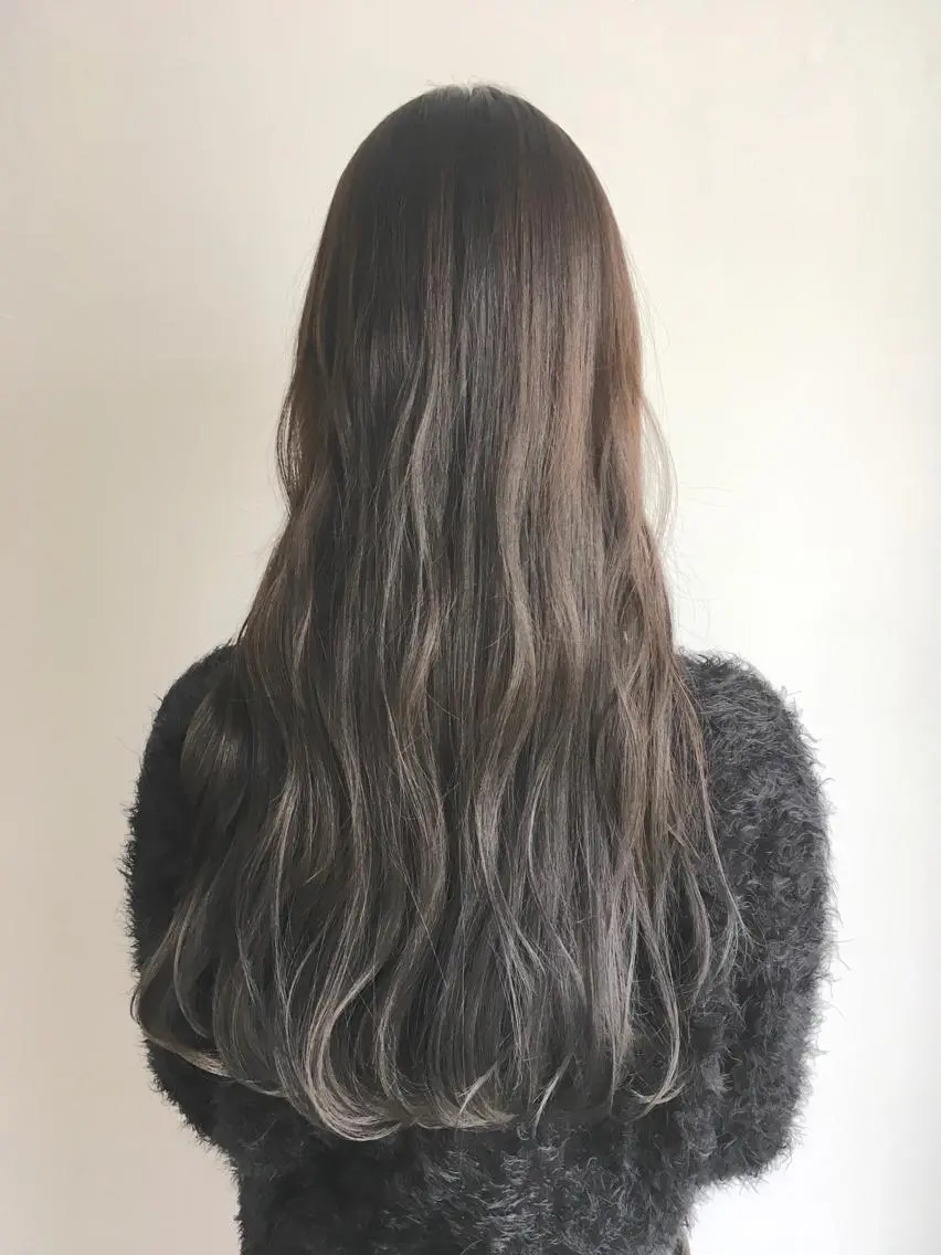 ロング カラー グレージュ ヘアカラー トリートメント ヘアセット yoshi ☆のヘアスタイル