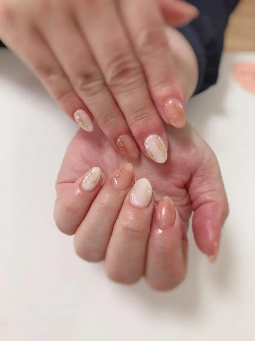 ネイル アートネイル 長さ出し フットネイル グリーン ニュアンスネイル Lily Roseスタッフ一同のマツエク・マツパデザイン