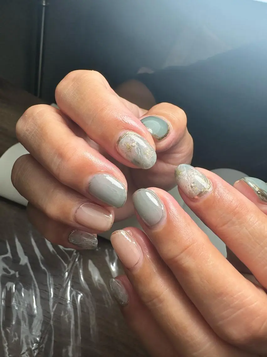 ネイル 大理石ネイル(マーブル) ニュアンスネイル ハンドネイル ハンドケア 木村 千晴のネイルデザイン