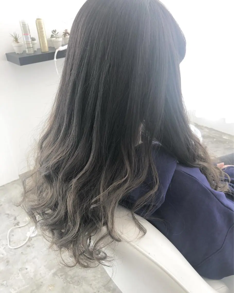 ロング カラー カット ヘアカラー トリートメント 小林 まさきのヘアスタイル