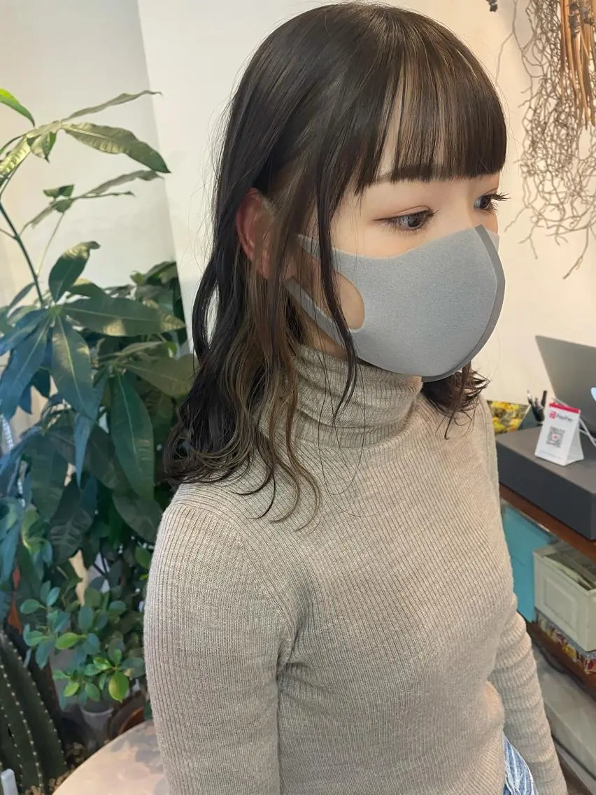 ミディアム カラー ベージュカラー ブリーチ 透明感カラー イヤリングカラー グレージュ ヘアカラー 中目黒🌼 🌼ハナのヘアスタイル