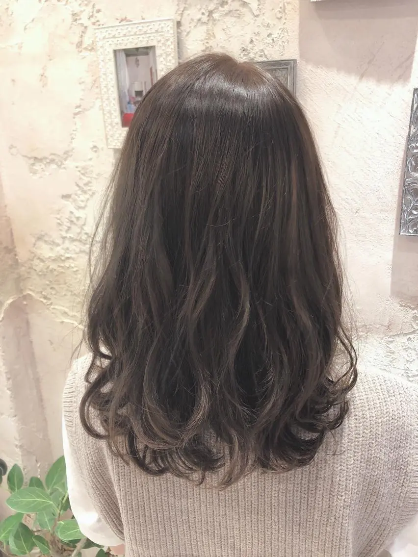 ミディアム 似合わせカット カット ヘアカラー トリートメント 代表山口ひな 髪質改善のプロのヘアスタイル