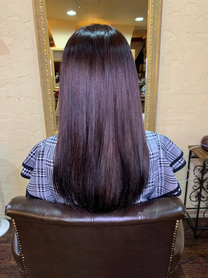 ロング カラー グレージュ ラベンダーカラー ラベンダーグレージュ ラベンダーグレー ヘアカラー トリートメント FAVOR Emiのヘアスタイル