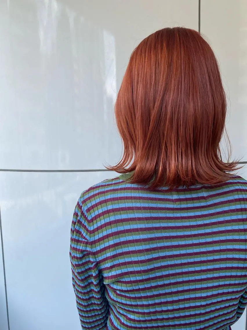ミディアム カラー ヘアアレンジ ブリーチ オレンジ ピンクカラー 福壽 優奈のヘアスタイル