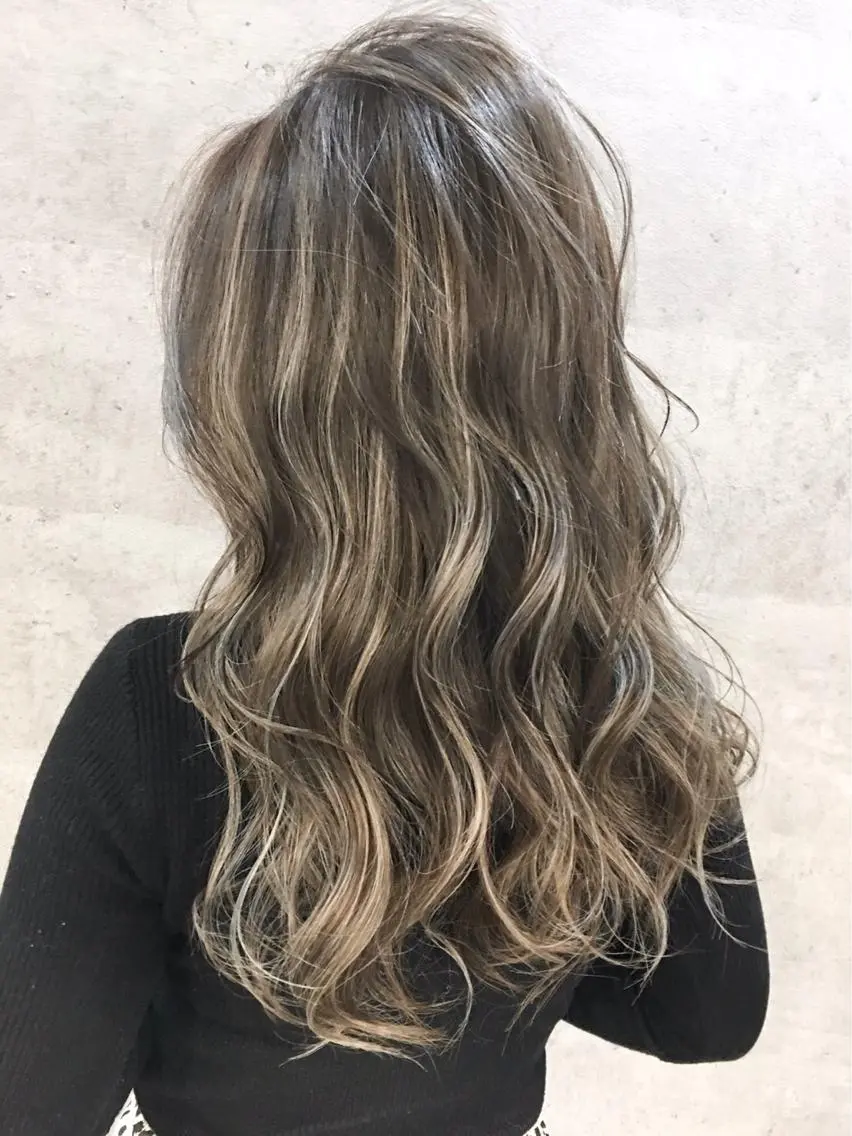 カラー ハイライトカラー ✨MiL✨ ✨心斎橋✨のヘアスタイル