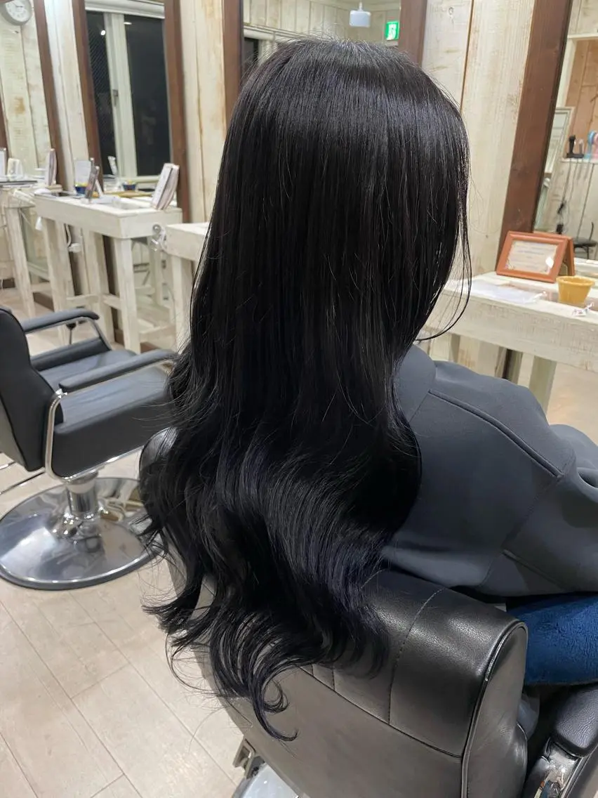 ロング カラー 黒髪 ブルーカラー ブルーブラック Mens cut Hannaのヘアスタイル