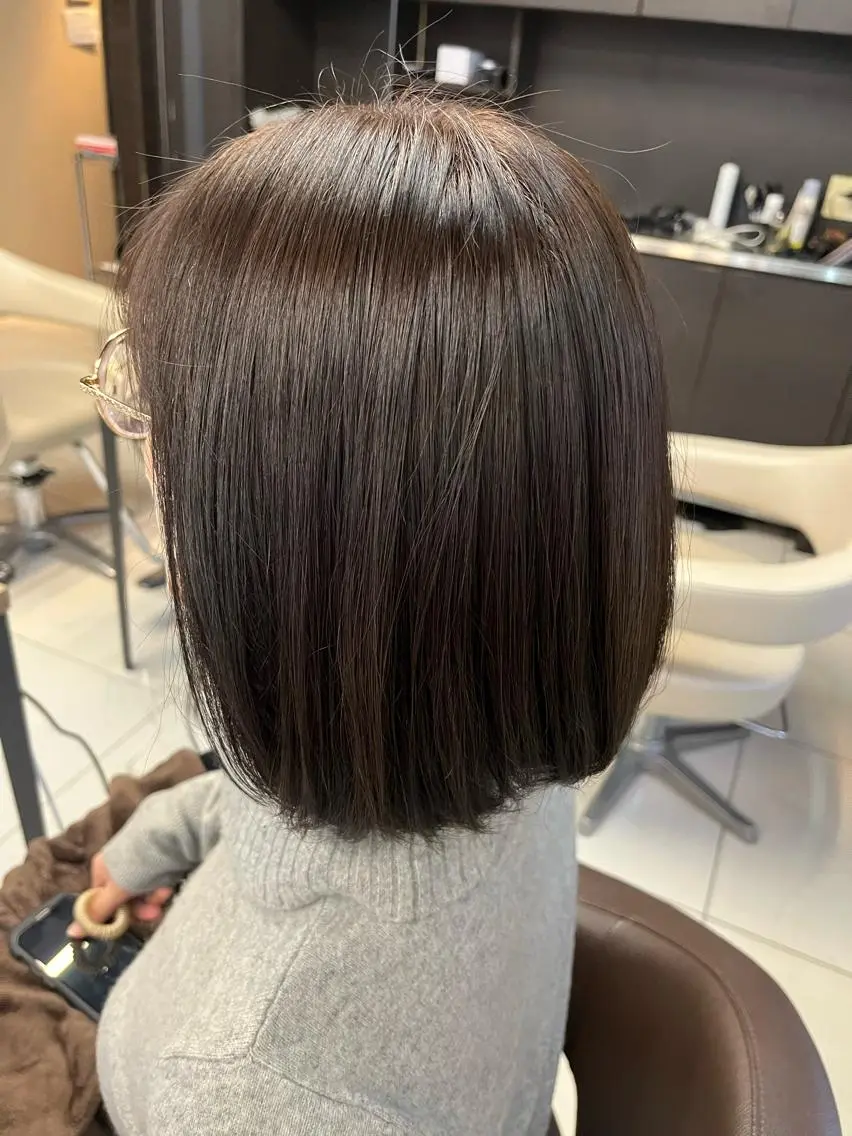 ショート カラー LiTA長嶺 小佐井悠未のヘアスタイル