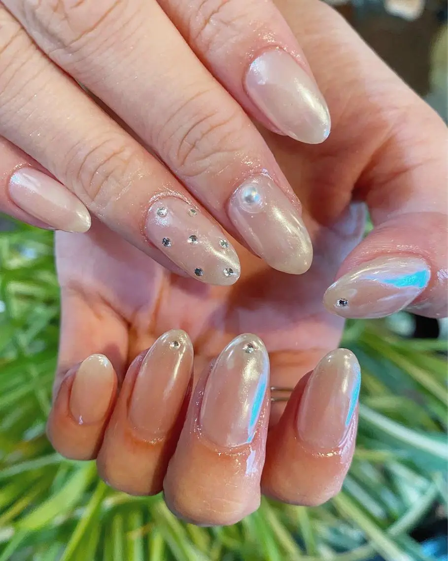 ネイル ストーンネイル crystal ⭐︎ colorのネイルデザイン