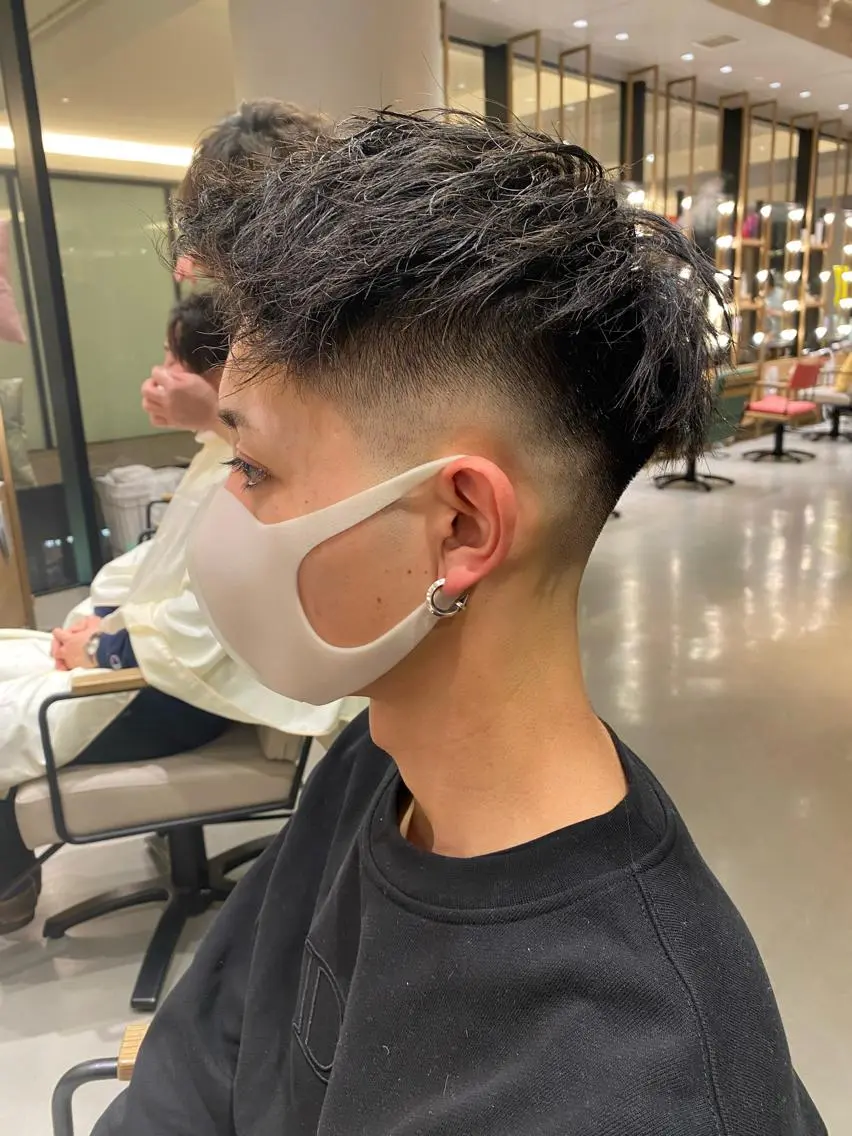 ショート パーマ メンズ unopulir 景山 凌のヘアスタイル