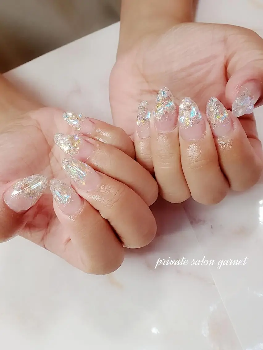 ネイル キラキラネイル ワンホンネイル Garnet nailのネイルデザイン