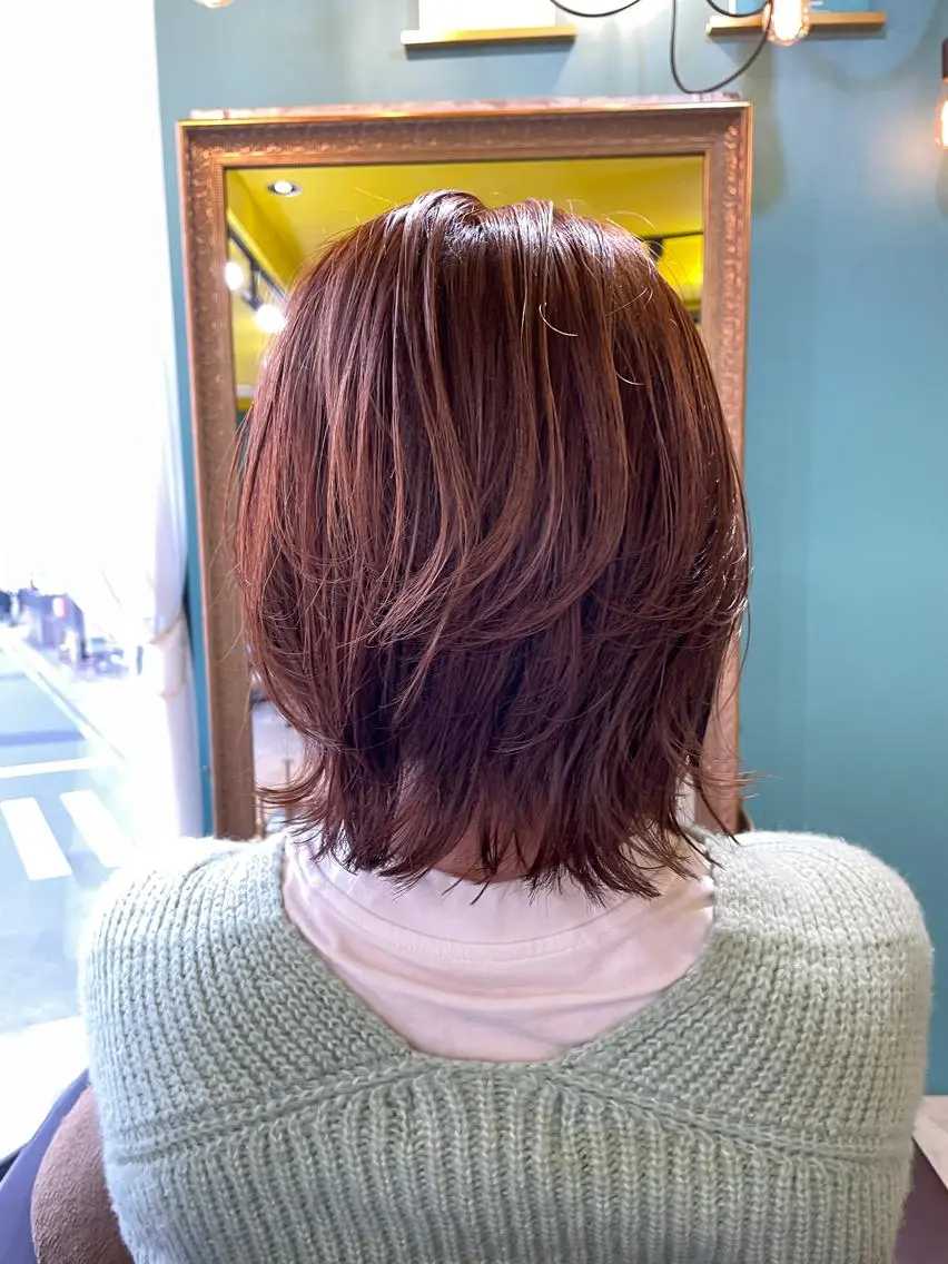 ミディアム カラー グレージュ 末石 智のヘアスタイル