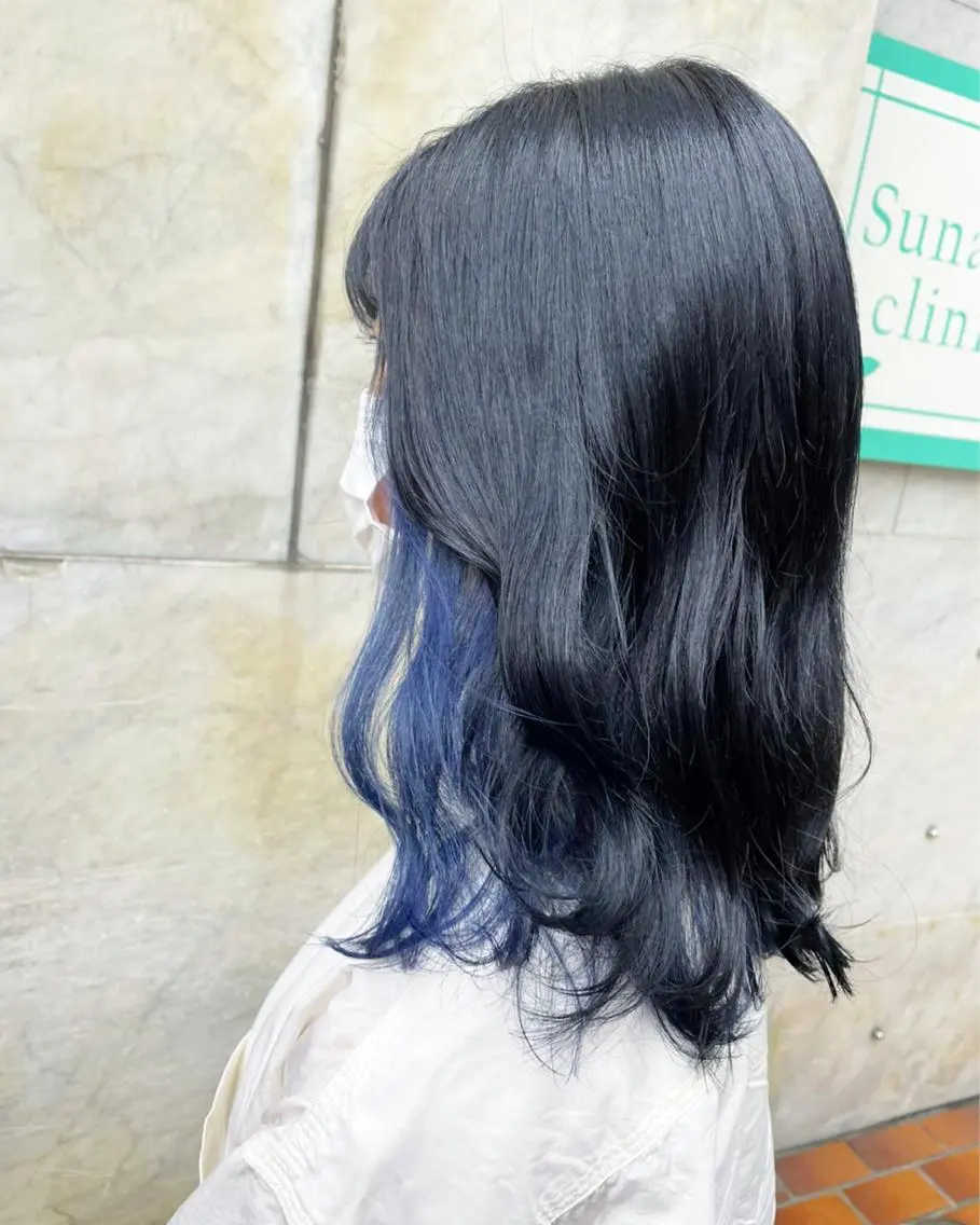 セミロング カラー ブルーカラー RU RIのヘアスタイル