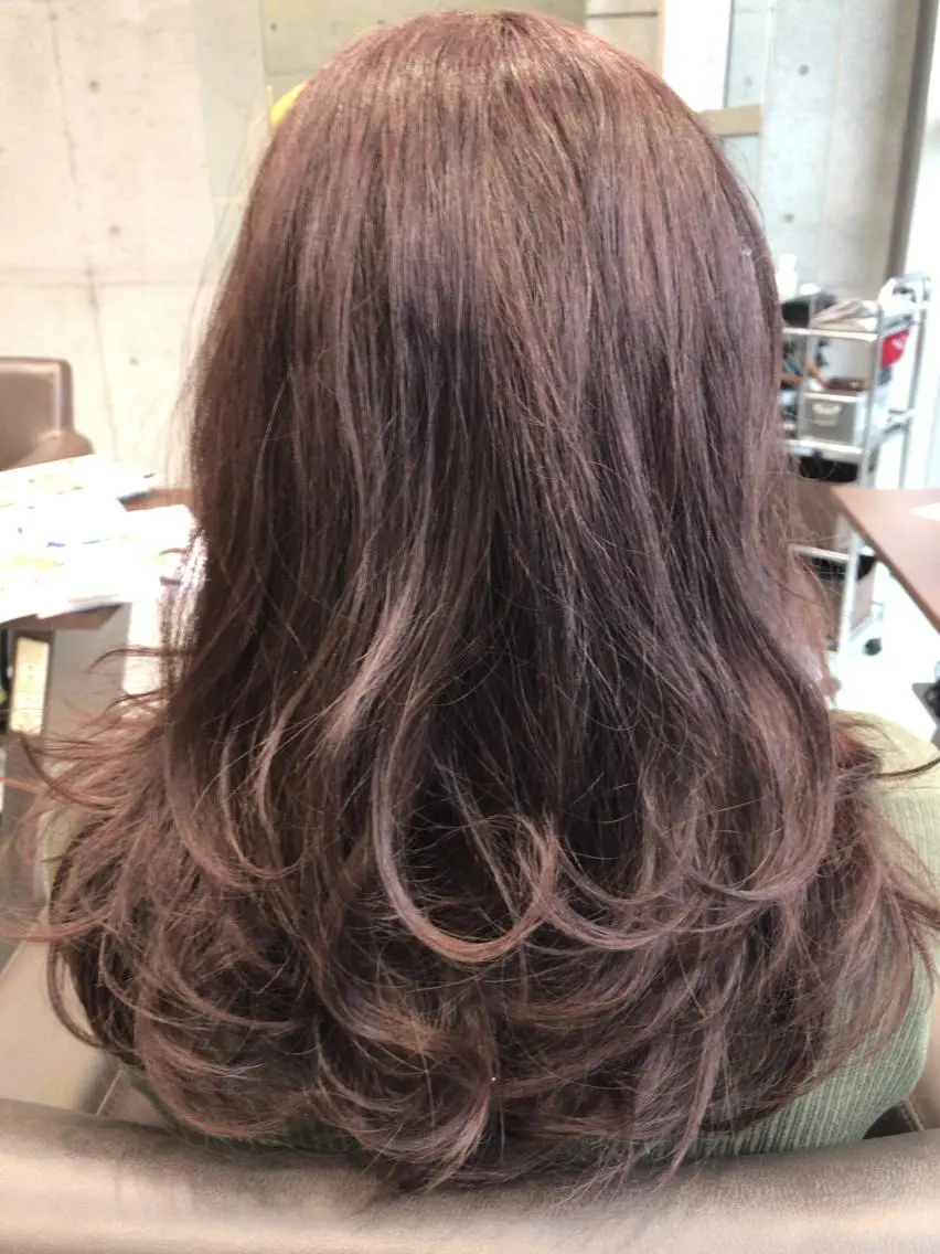 ロング カラー ベージュカラー 大栗 佑也  髪質改善のヘアスタイル