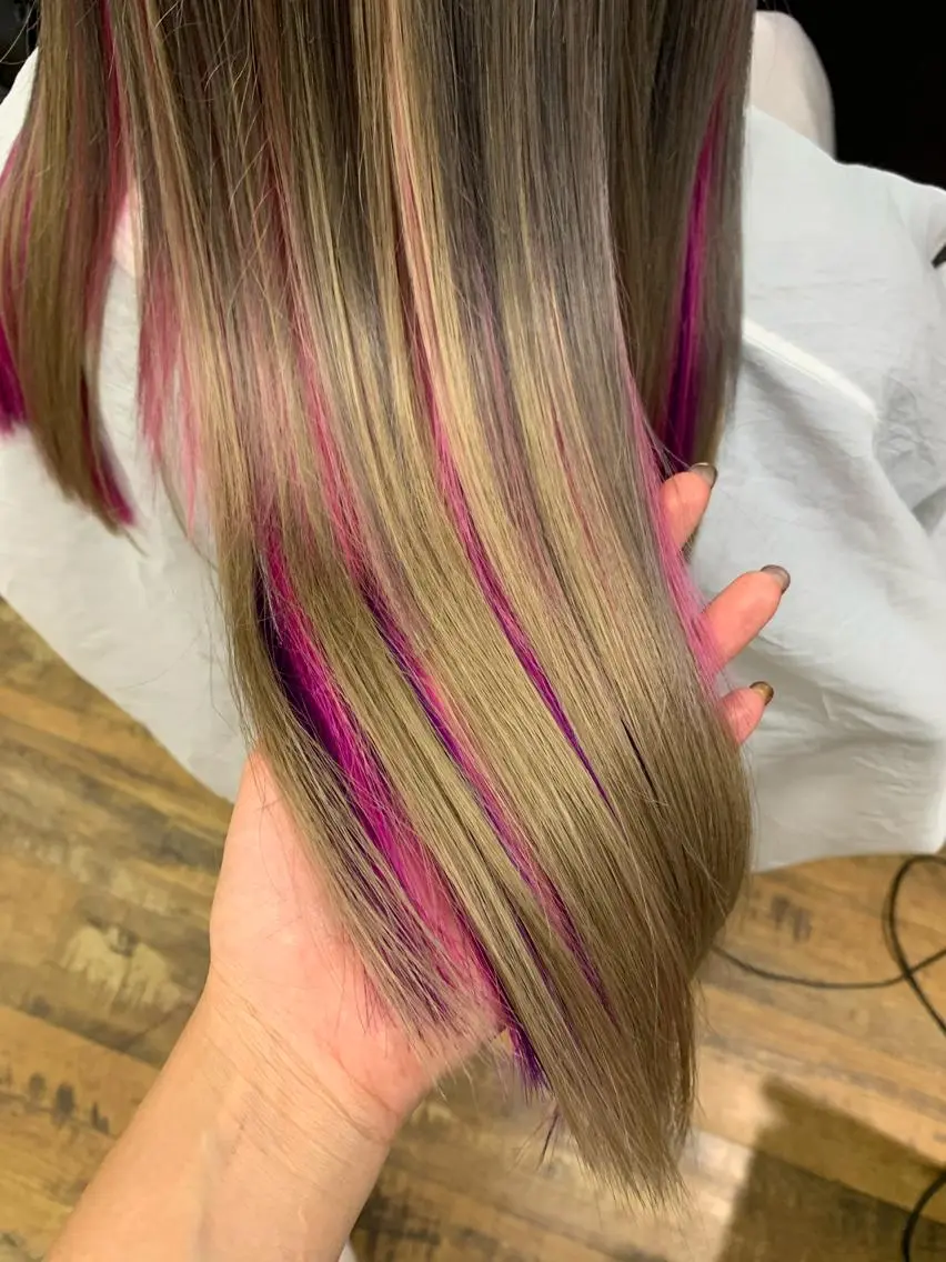 ロング カラー 艶髪ハイトーンカラー kana♡のヘアスタイル