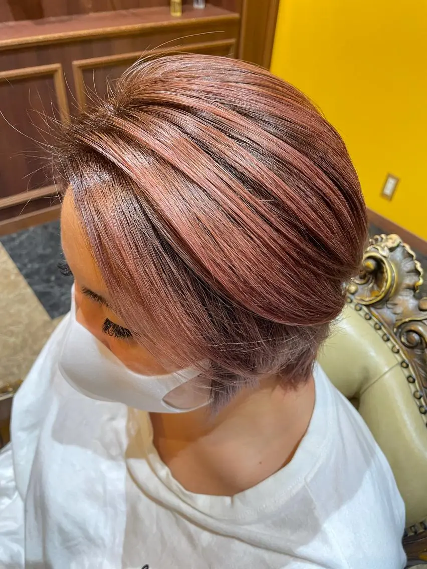 ショート カラー 田中 沙織のヘアスタイル