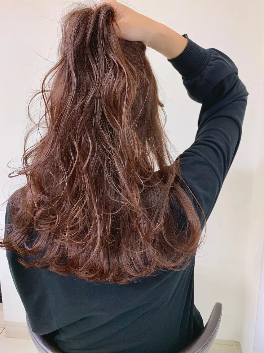 セミロング 穐田 司樹のヘアスタイル