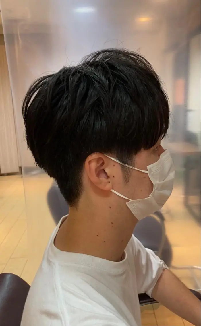 メンズ マッシュ ツーブロック 刈り上げ 安藤 慎悟のヘアスタイル