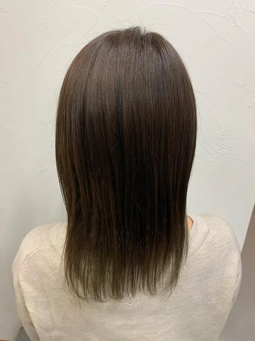 ミディアム 三好 羽美のヘアスタイル