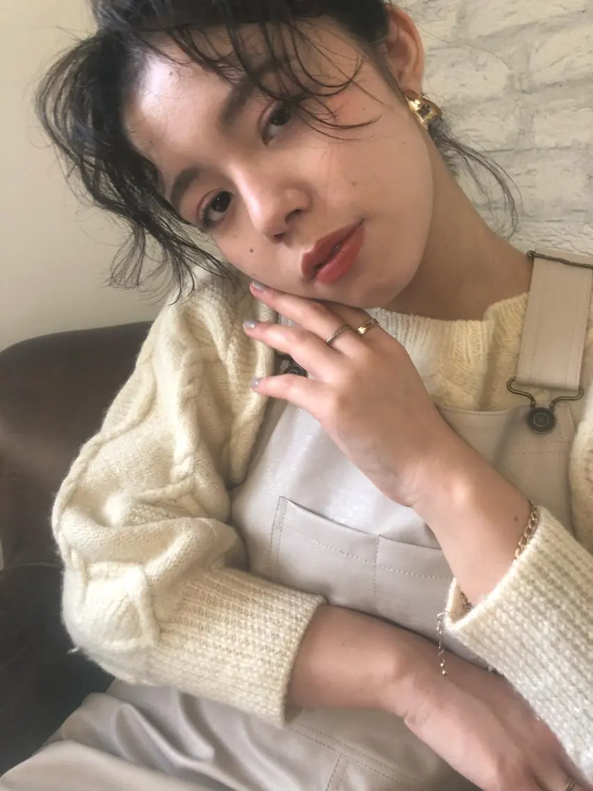 ミディアム ヘアアレンジ 大人girly🛋️ 🤍yukakoのヘアスタイル