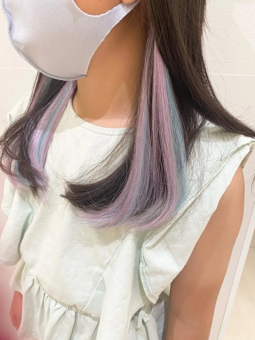 ロング カラー シールエクステ インナーカラー エクステ エクステ エクステ/ハイトーン /インナー礒野朱里のヘアスタイル