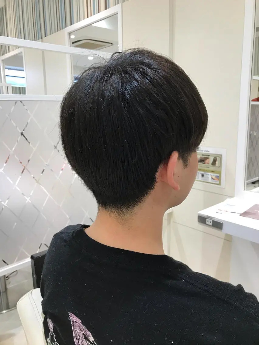 ショート メンズ 比嘉 龍佑のヘアスタイル