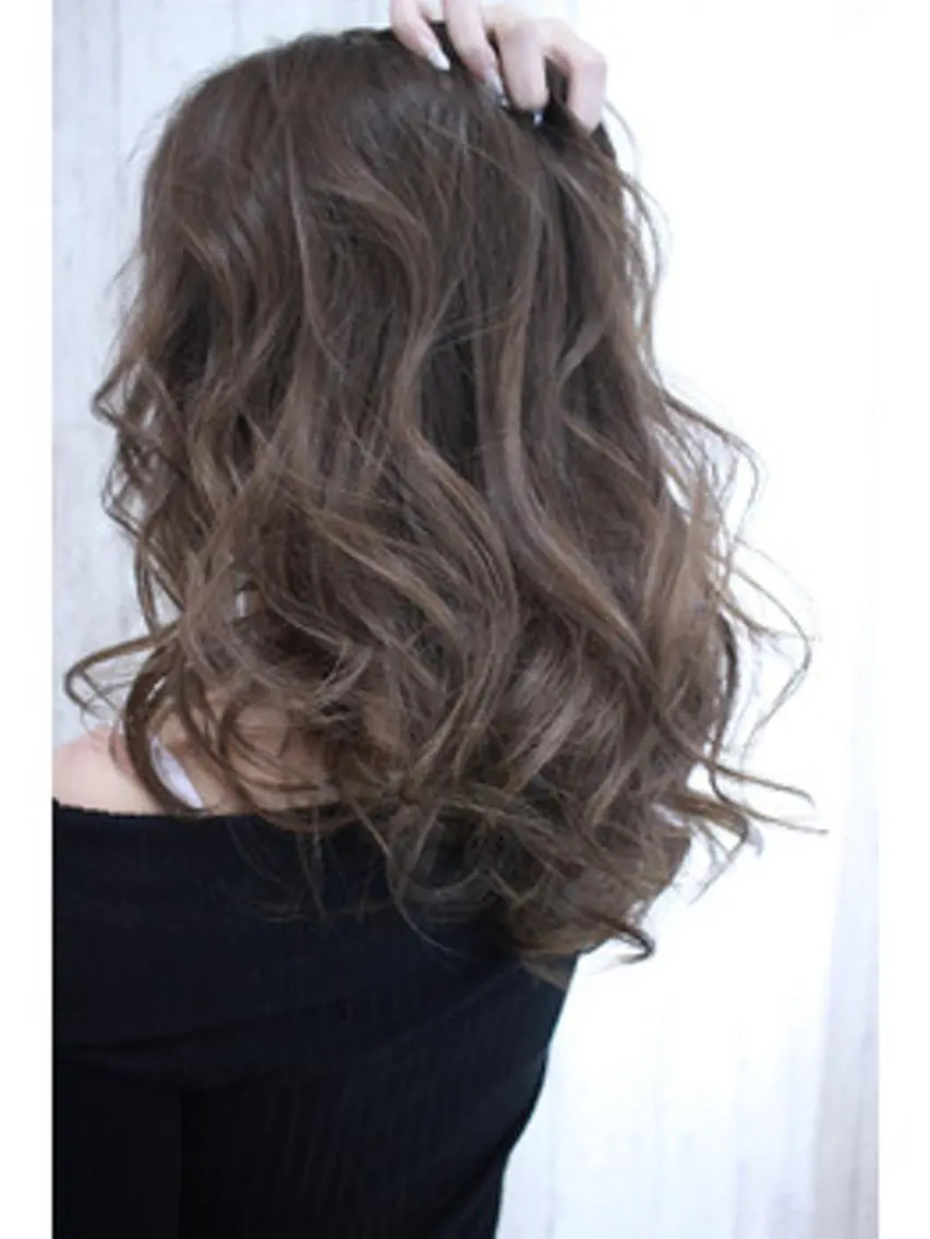 ロング カラー パーマ ヘアアレンジ 大阪レミーエクステ チビ編み込みのヘアスタイル