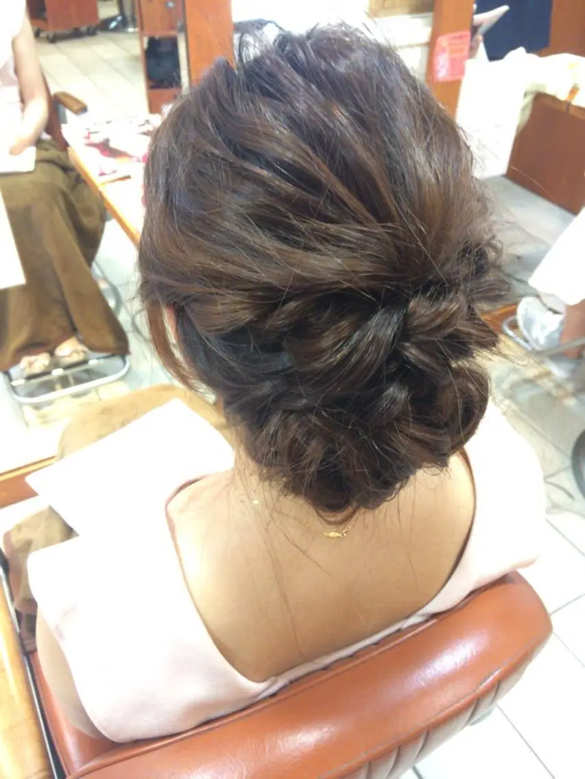 セミロング ヘアアレンジ 結婚式・ブライダル アッシュ 山下 直人のヘアスタイル