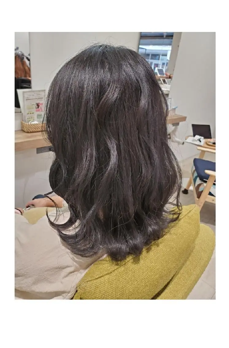 ミディアム カラー アッシュ ブルーカラー ブルーアッシュ えんどう みほのヘアスタイル
