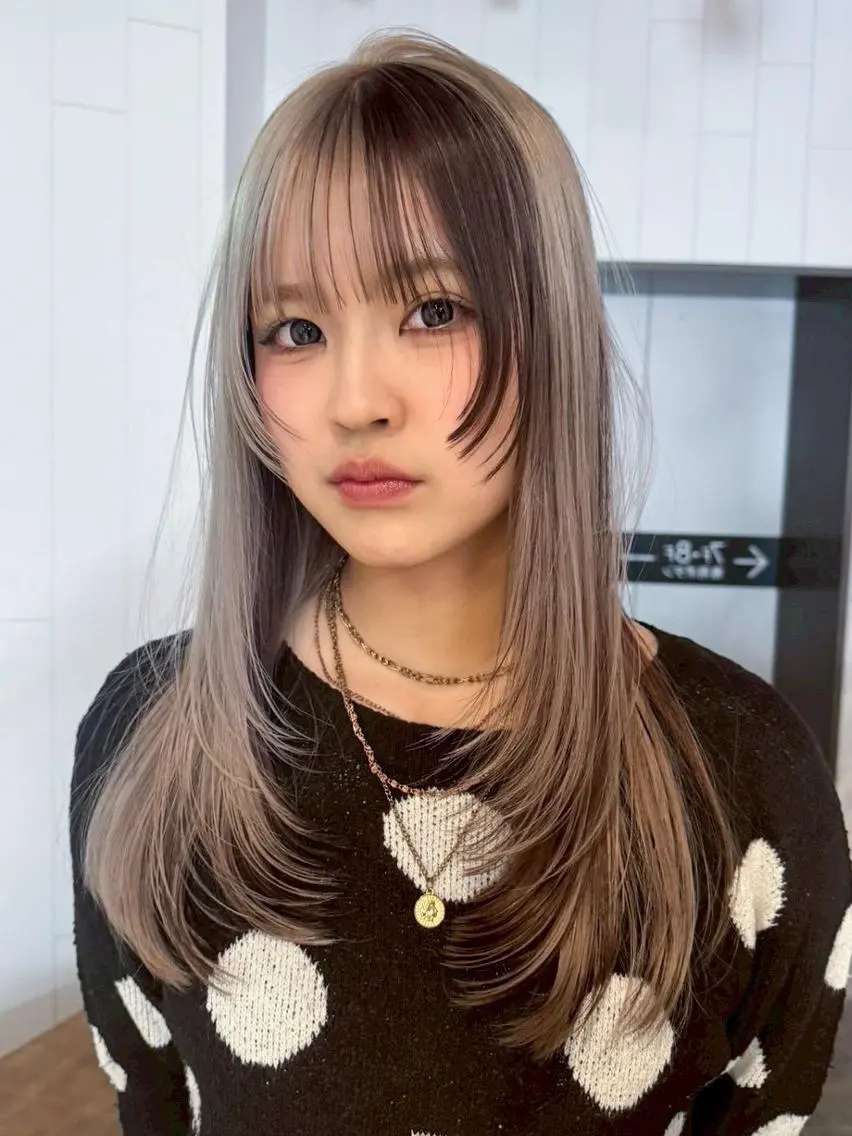 セミロング カラー ブリーチ ダブルカラー ハイトーンカラー カット ヘアカラー トリートメント ITbyALBUM 中野店のヘアスタイル