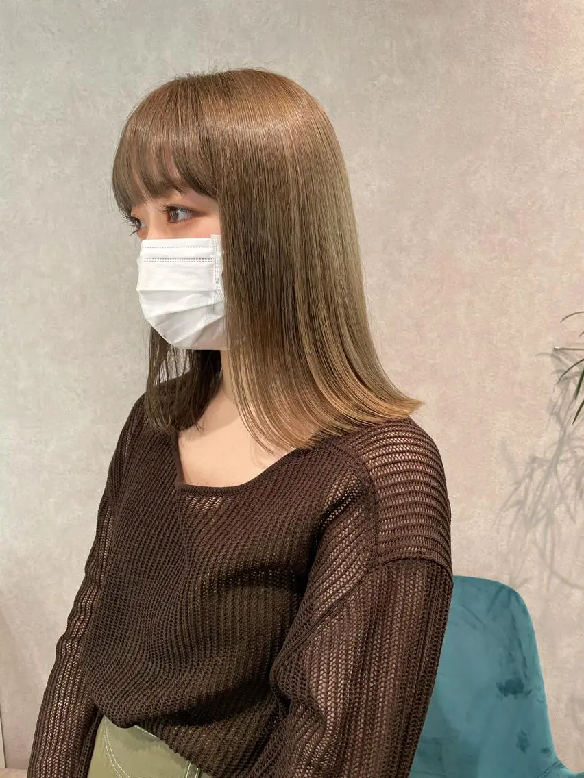 セミロング カラー ベージュカラー オリーブベージュ ヘアカラー ナチュラル透明感🌱 小山美樹子のヘアスタイル