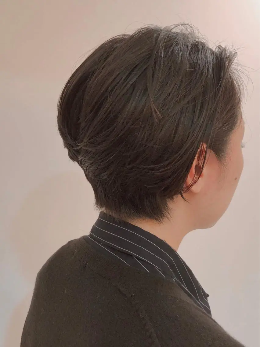 ショート ショートヘア 小顔カット 小野寺 モエカのヘアスタイル