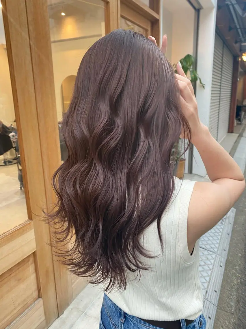 セミロング カラー ヘアアレンジ REONA🪽✨薬院 レイヤーカット🫧のヘアスタイル
