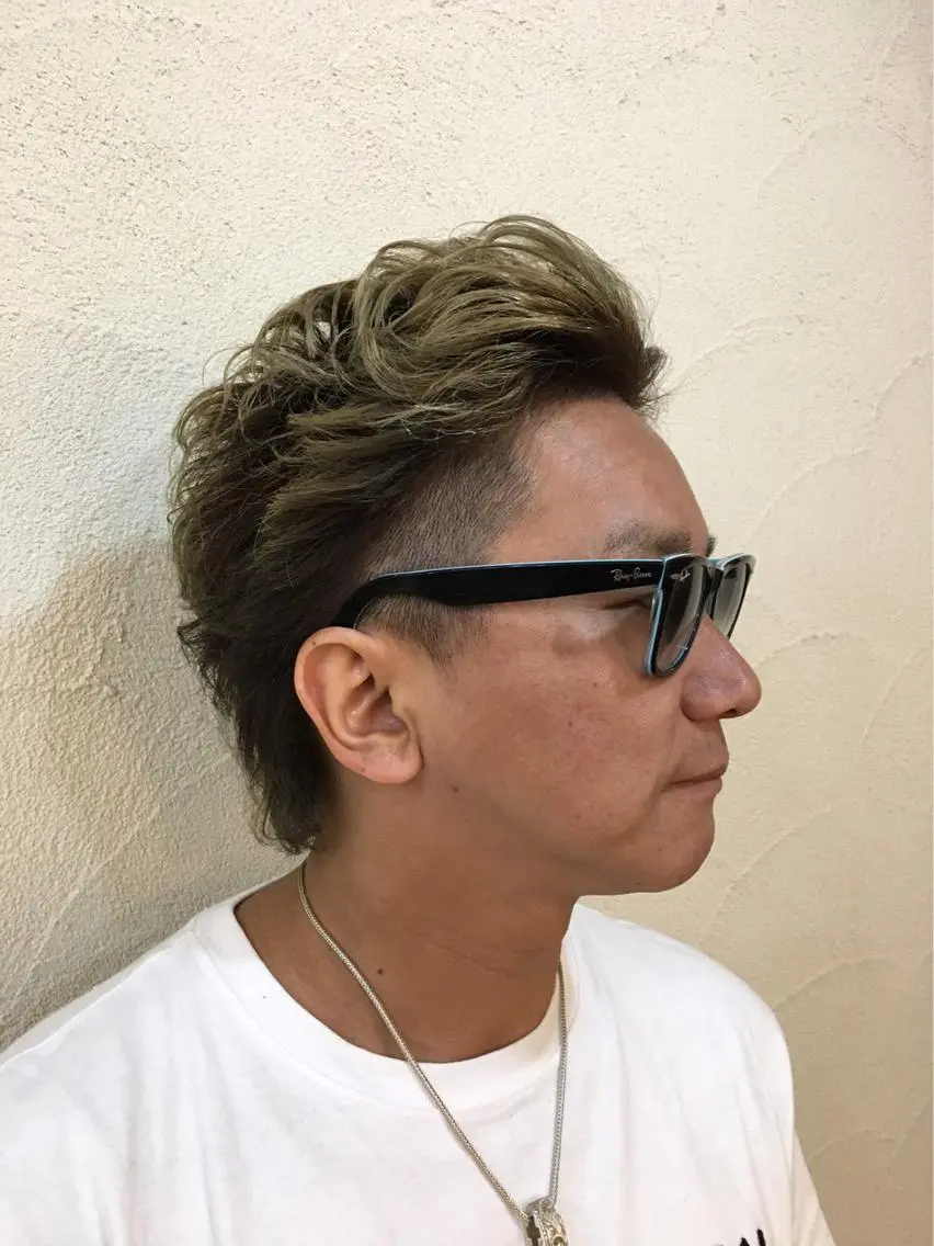 ショート カラー パーマ 鈴木 英治のヘアスタイル