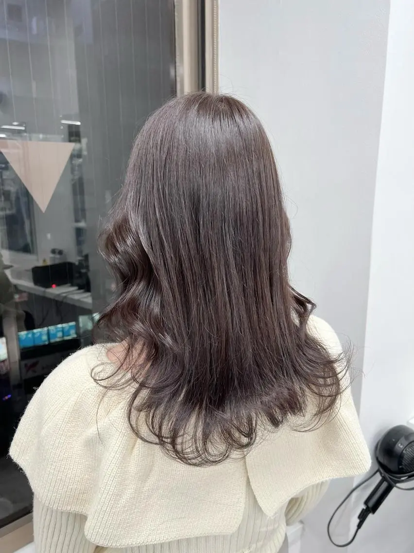 セミロング カラー パーマ ヘアアレンジ メンズ キッズ ネイル マツエク・マツパ アイブロウ 上品＆韓国風 🥀海心🥀のヘアスタイル