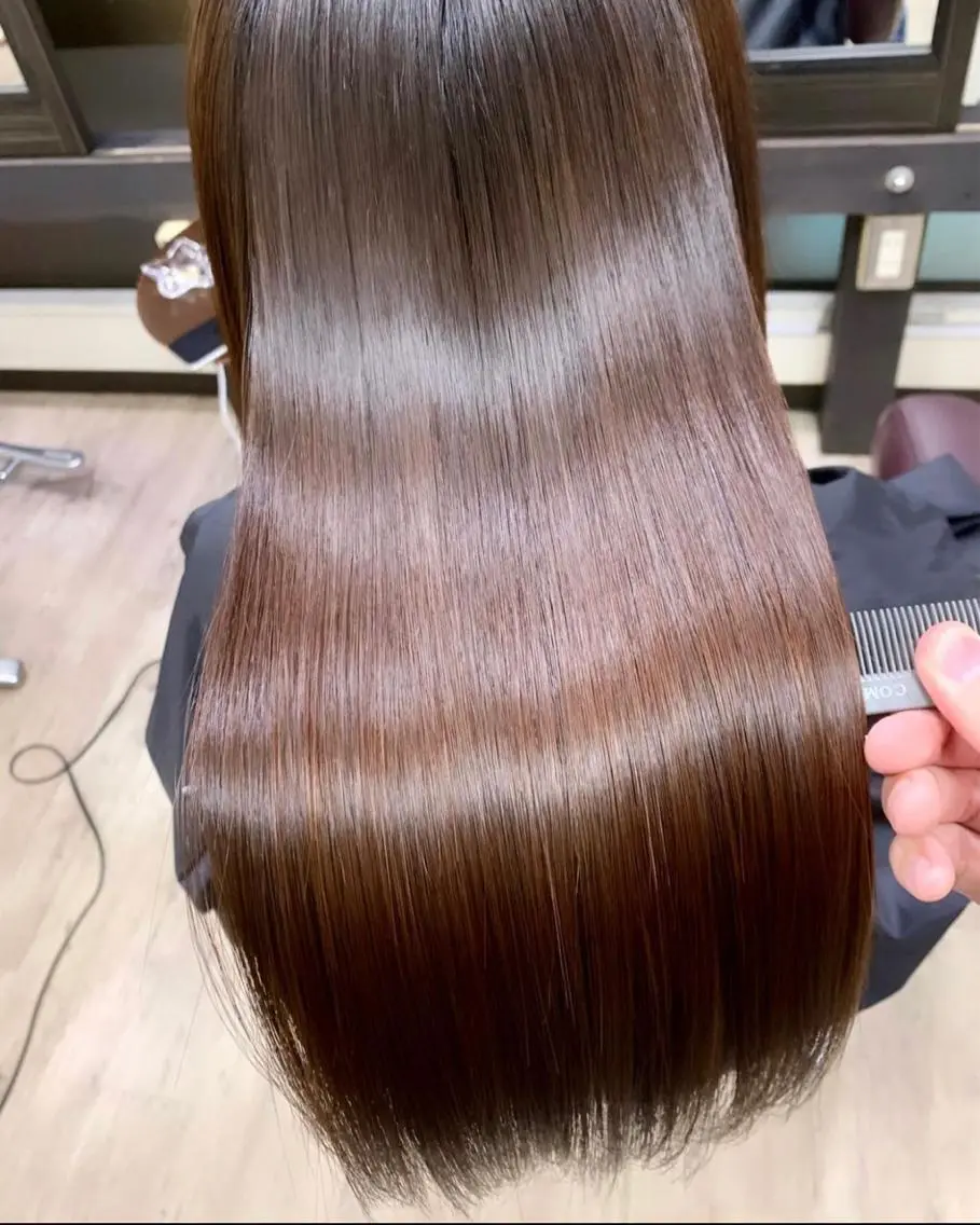 セミロング 縮毛矯正 トリートメント 酒徳 ヒロヤのヘアスタイル