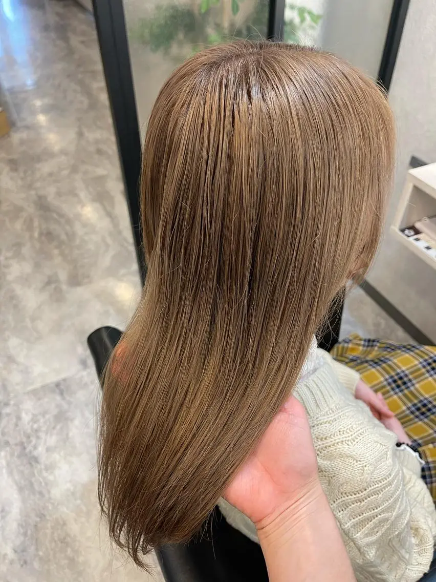 ロング カラー ダブルカラー ヘアカラー トリートメント 猪ノ原 弘子のヘアスタイル