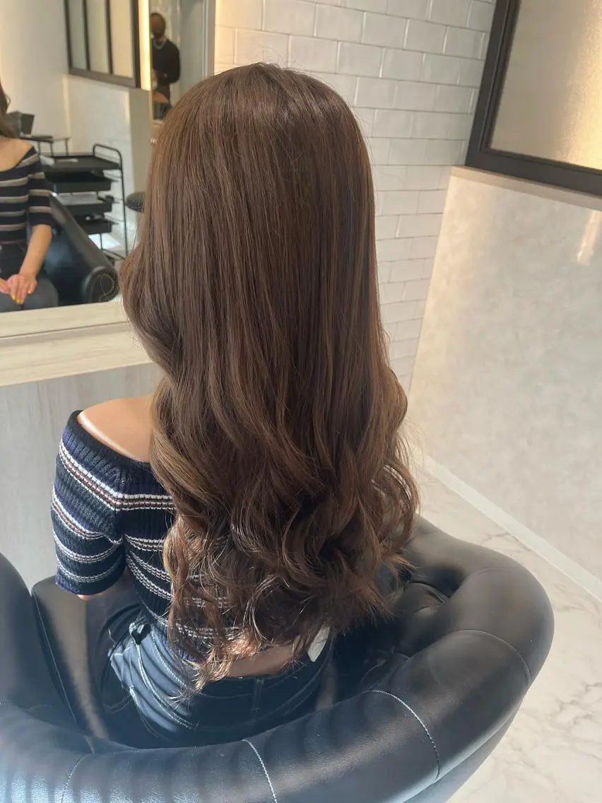 ロング カラー カット ヘアカラー トリートメント emi/髪質改善/ 韓国風/艶カラーのヘアスタイル