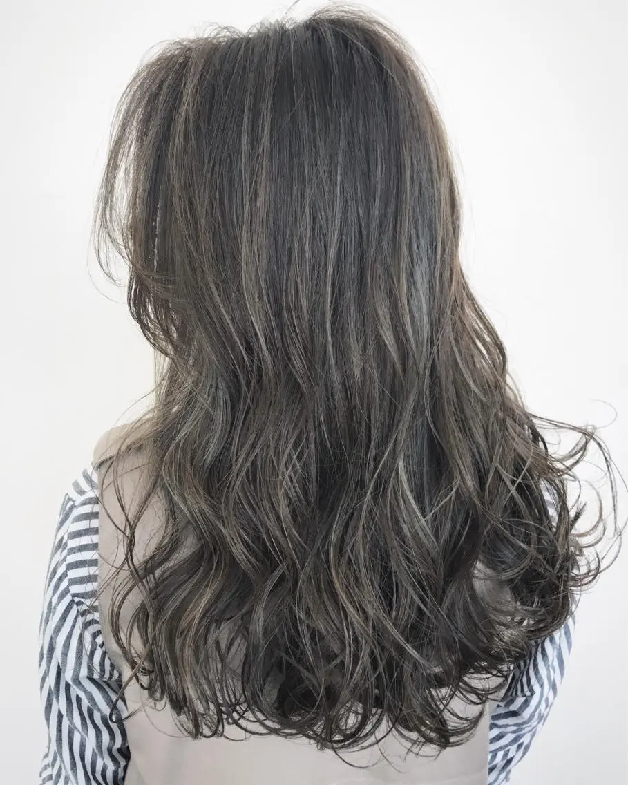 セミロング カラー ハイライトカラー ハイライト 髪質改善サロン ARCHE野瀬冬馬のヘアスタイル
