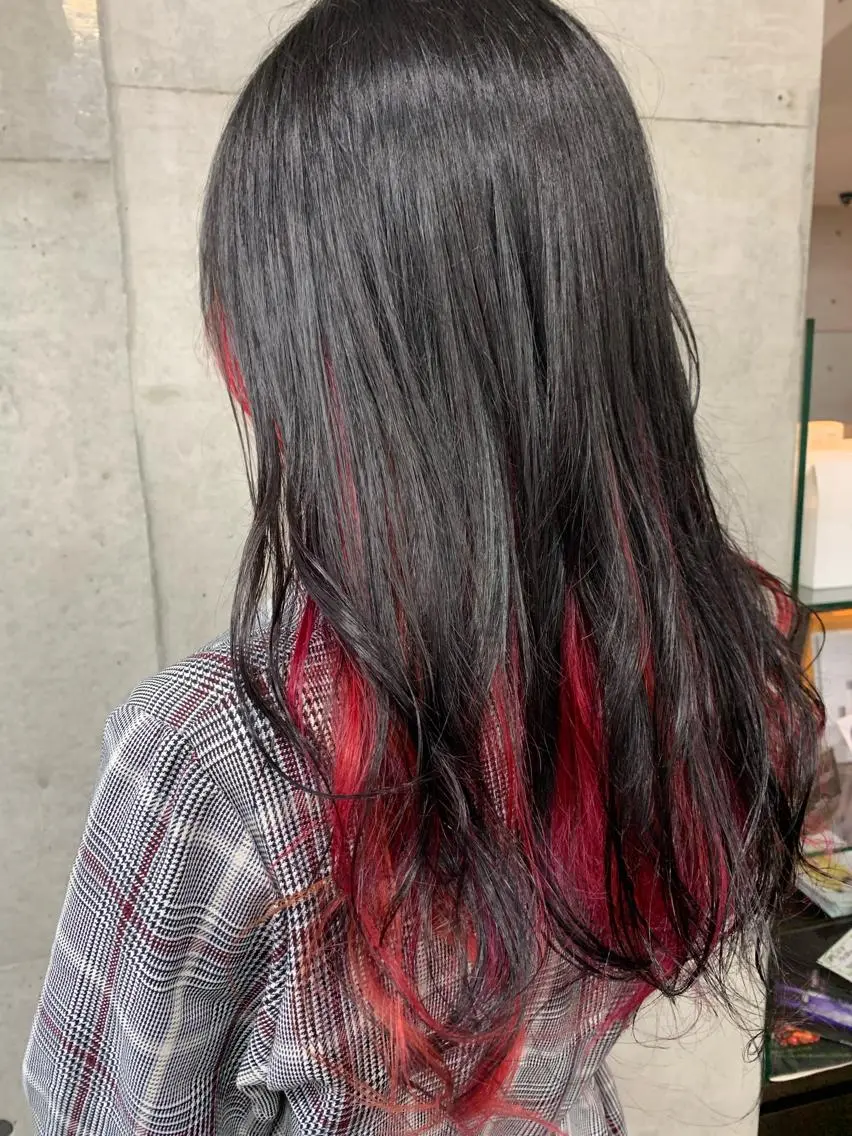 ロング カラー インナーカラー 小林 美央のヘアスタイル