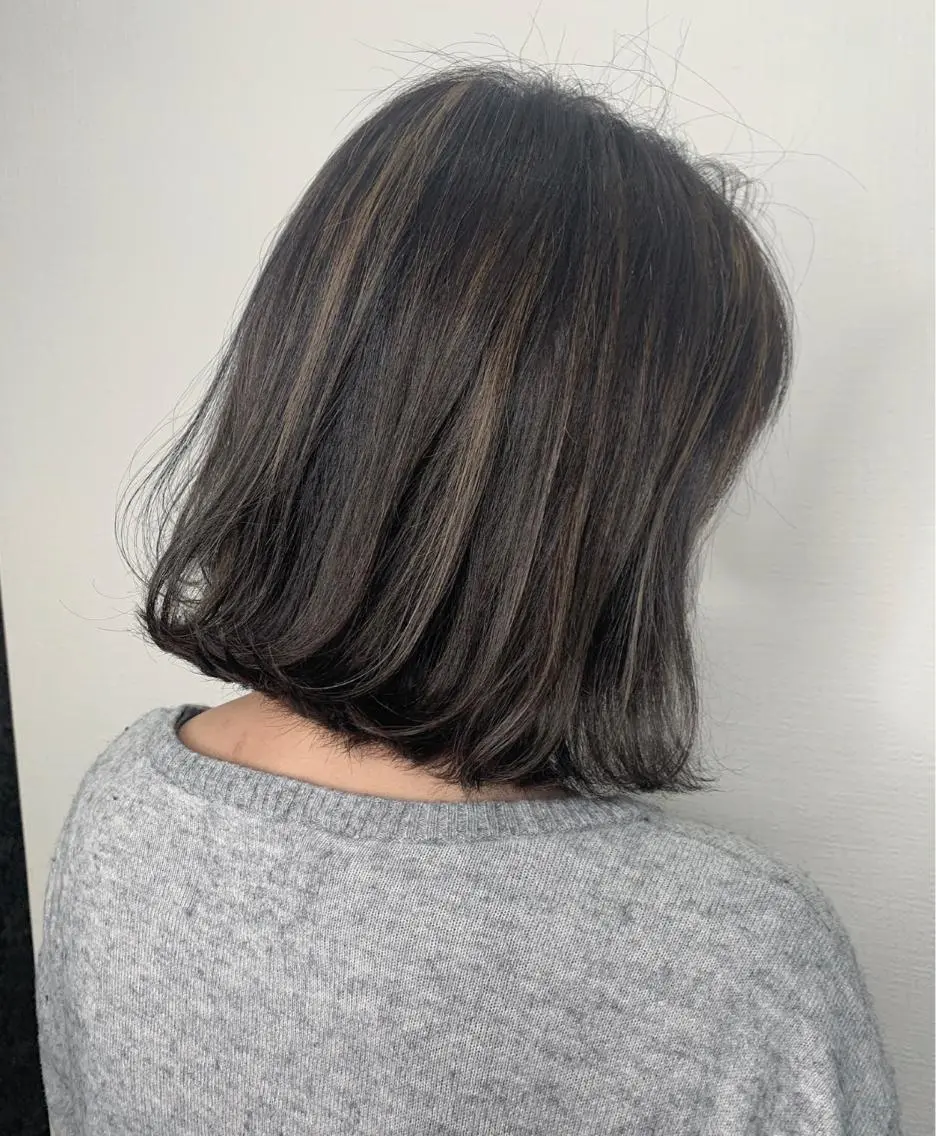 ショート ハイライト ショートヘア ヘアカラー 袴田 伊代のヘアスタイル