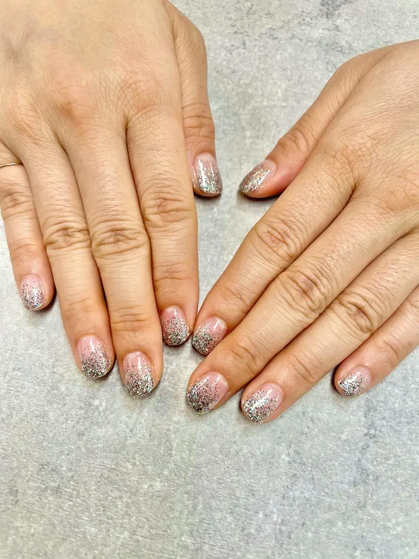 ネイル グラデーション ラメ(グリッター) ラメグラデーション ハンドネイル FASTNAIL PLUS 新宿店のネイルデザイン