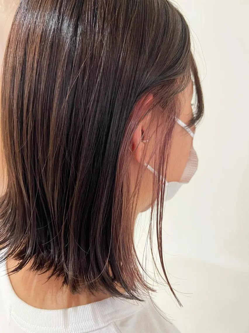 ミディアム カラー ベージュカラー イヤリングカラー パープルカラー ながやま まいのヘアスタイル