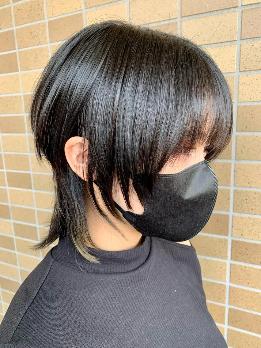 ミディアム カラー ウルフカット カット ヘアカラー stylist 静音「LEON」のヘアスタイル