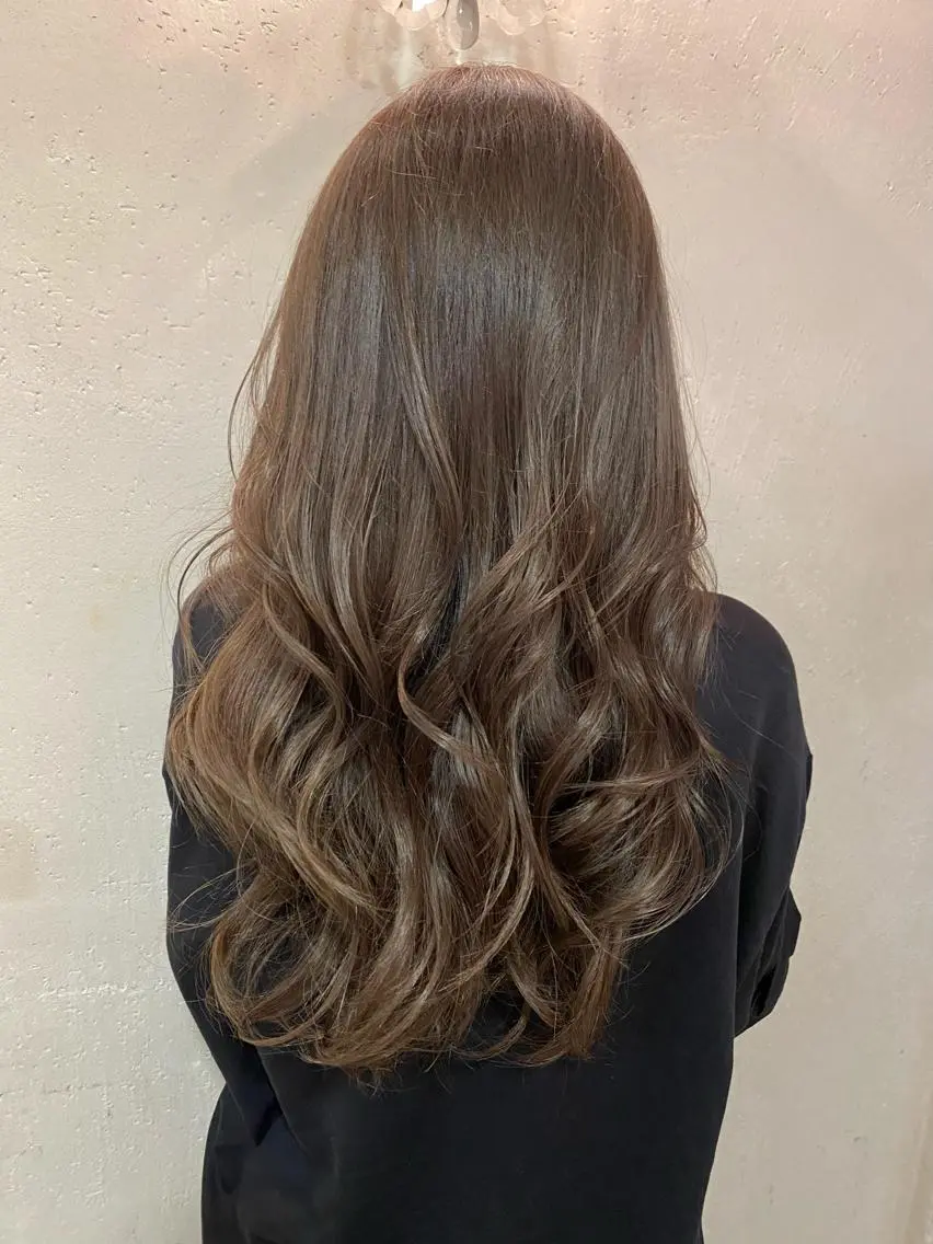 ロング レイヤーカット ローレイヤー Kasuga Sayuriのヘアスタイル