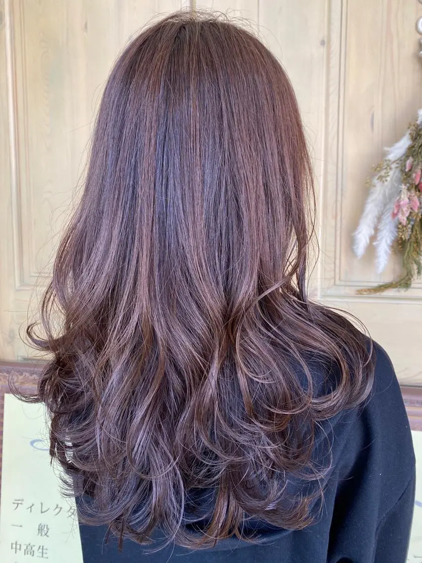 ロング カラー ピンクカラー バイオレットカラー カット ヘアカラー トリートメント レイヤーカット/ 根本瑠実のヘアスタイル
